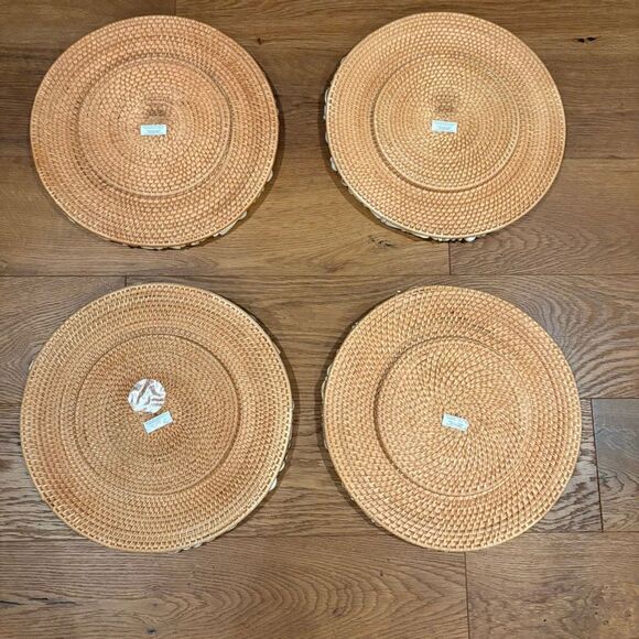 Pottery Barn Set of 4 Sea Shell Rimmed Rattan Charger Plates Beach Coastal 15” - Picture 5 of 8